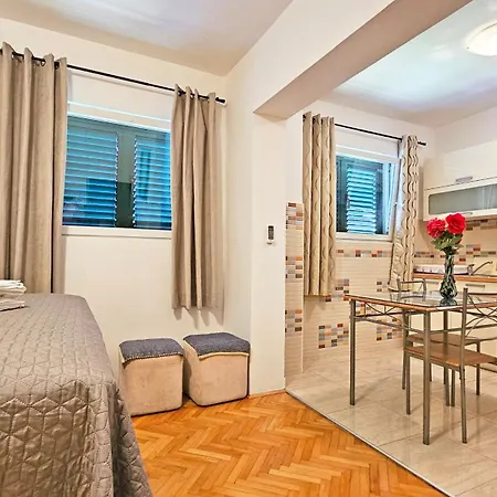 Affittacamere Zora 3*