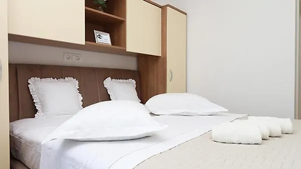 Zora Affittacamere Makarska