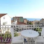 Zora Guest house