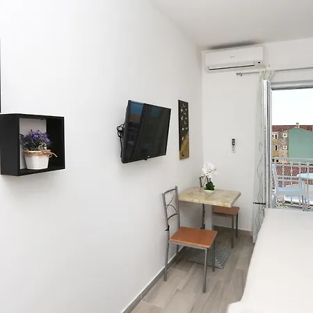 Vendégház Zora 3*