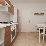 Zora Casa de hóspedes