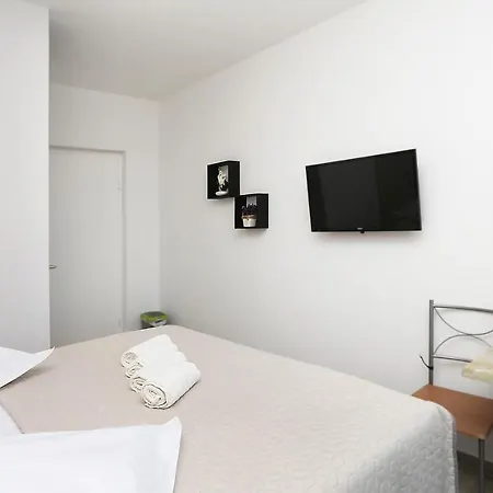 Zora Affittacamere Makarska